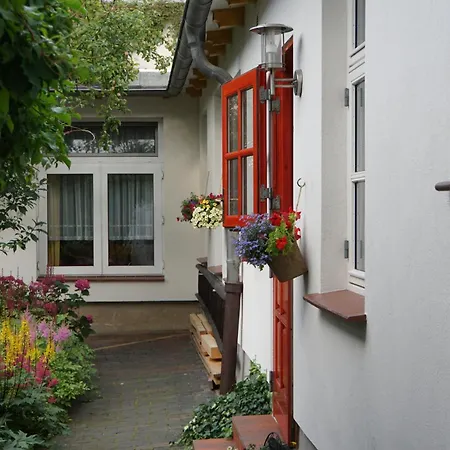 Hofidyll - Warnemuende * Rostock